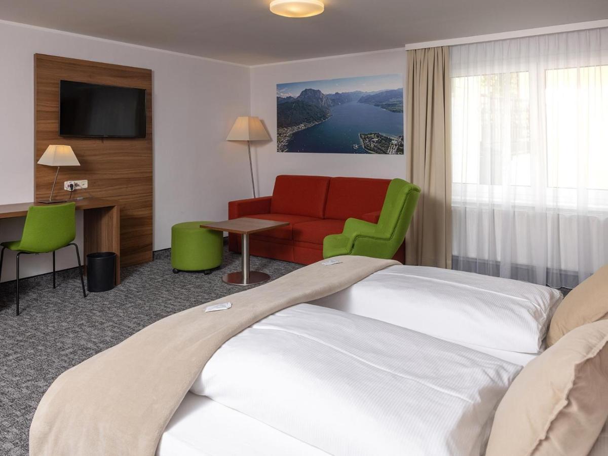 גמונדן Seehotel Im Weyer מראה חיצוני תמונה