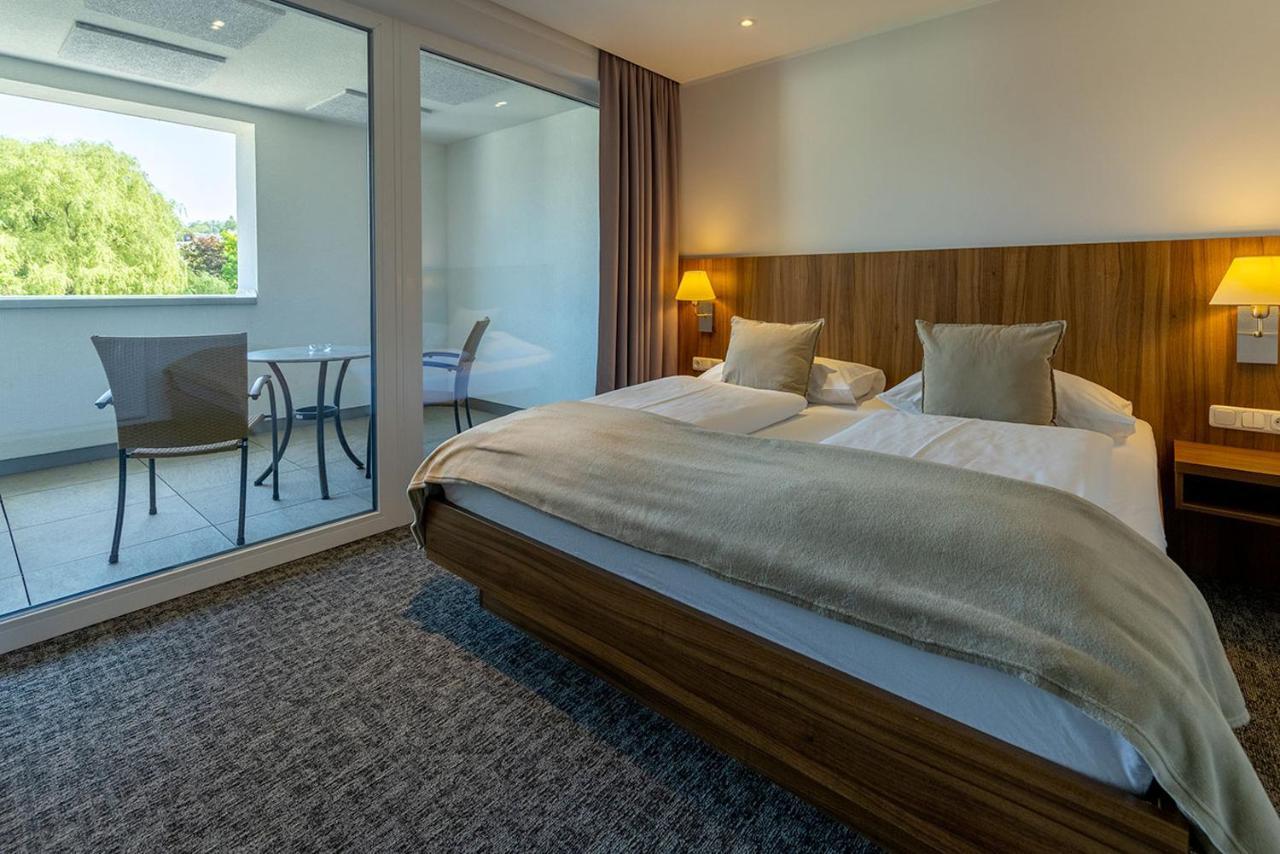 גמונדן Seehotel Im Weyer מראה חיצוני תמונה