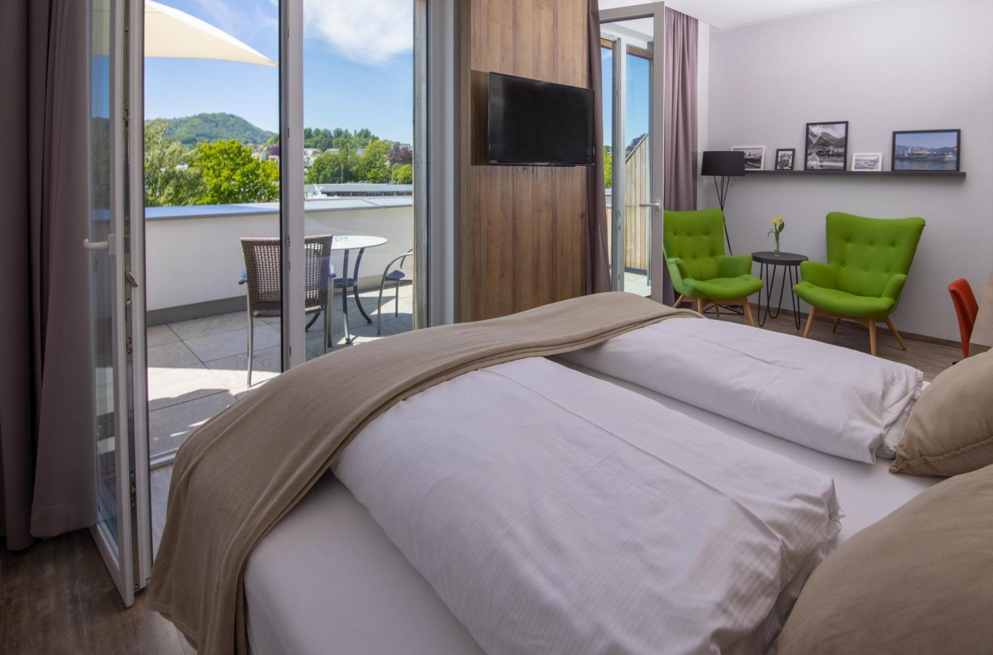 גמונדן Seehotel Im Weyer מראה חיצוני תמונה