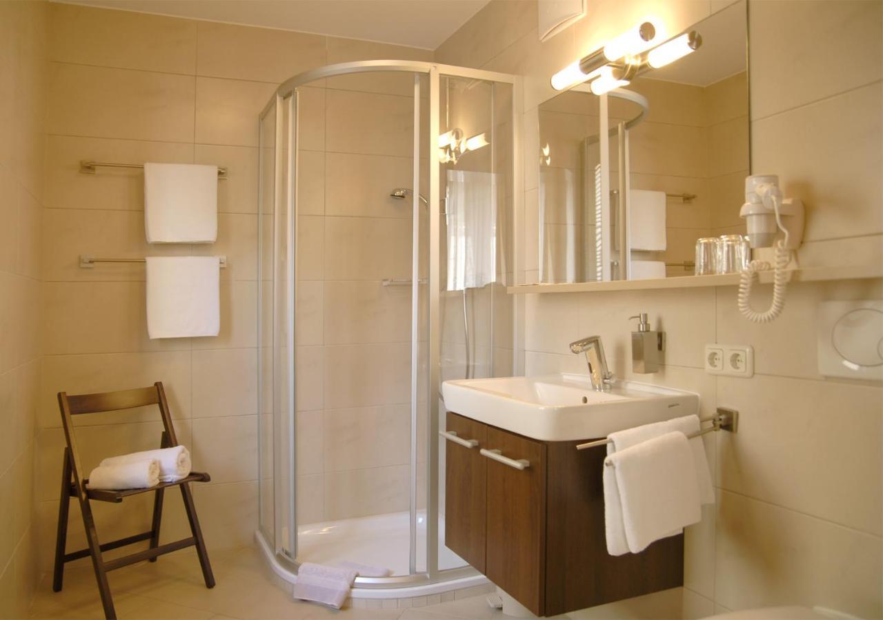גמונדן Seehotel Im Weyer מראה חיצוני תמונה